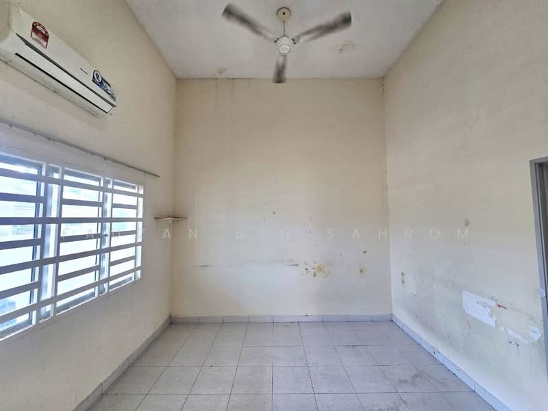 Semi-Detached House for Sale in Taman Intan Baiduri (Sepang) - Fauzan bin Sahrom - PropertyGuru.com.my
