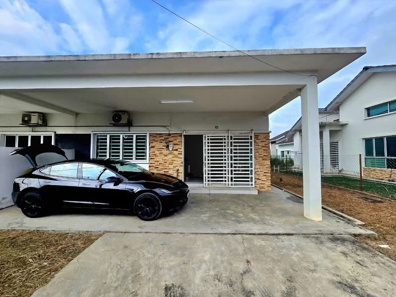 Semi-Detached House for Sale in Taman Intan Baiduri (Sepang) - Fauzan bin Sahrom - PropertyGuru.com.my