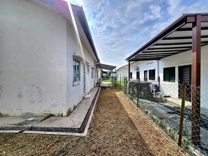 Semi-Detached House for Sale in Taman Intan Baiduri (Sepang) - Fauzan bin Sahrom - PropertyGuru.com.my