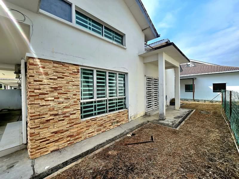 Semi-Detached House for Sale in Taman Intan Baiduri (Sepang) - Fauzan bin Sahrom - PropertyGuru.com.my