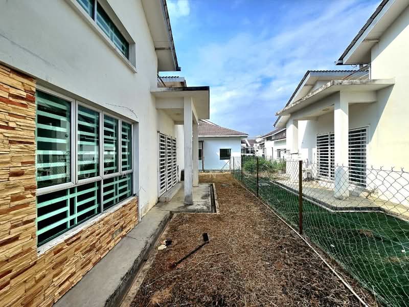 Semi-Detached House for Sale in Taman Intan Baiduri (Sepang) - Fauzan bin Sahrom - PropertyGuru.com.my