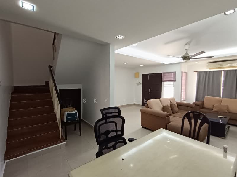 Rumah Teres 2 Tingkat untuk Dijual di TAMAN PUCHONG UTAMA (Puchong) - Sky Lee - Living Room - PropertyGuru.com.my