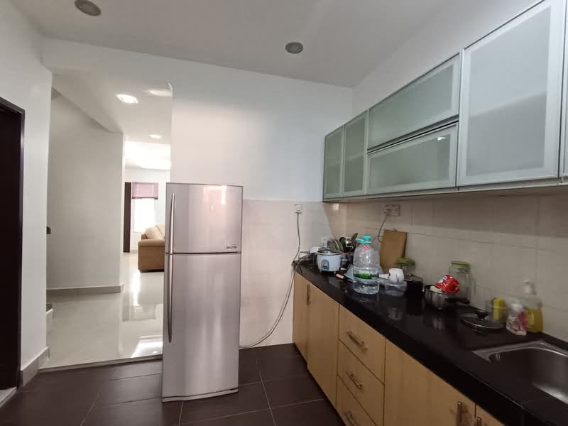 Rumah Teres 2 Tingkat untuk Dijual di TAMAN PUCHONG UTAMA (Puchong) - Sky Lee - Kitchen - PropertyGuru.com.my
