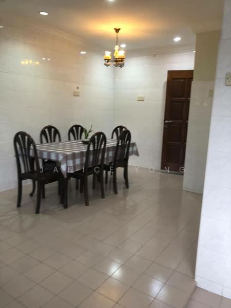 Rumah Teres 1 Tingkat untuk Disewa di Taman Pelangi (Johor Bahru) - Janice Yong - Dining Room - PropertyGuru.com.my