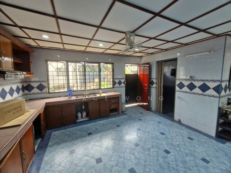 Rumah Teres 2 Tingkat untuk Disewa di Taman Medan Baru (Petaling Jaya) - Grace Wong - Kitchen - PropertyGuru.com.my