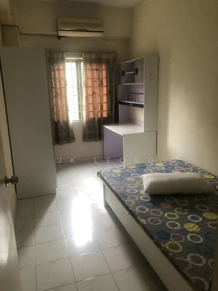 Pangsapuri untuk Dijual di Prima Saujana - JK Leong - Bedroom - PropertyGuru.com.my