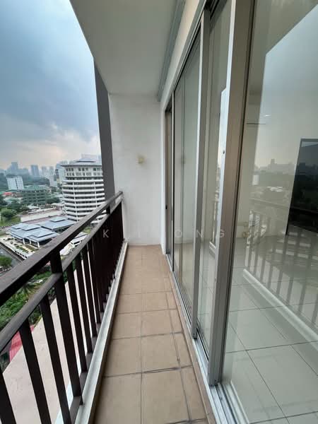 Pangsapuri untuk Dijual di Residensi Jalan Jubilee - JK Leong - Balcony - PropertyGuru.com.my