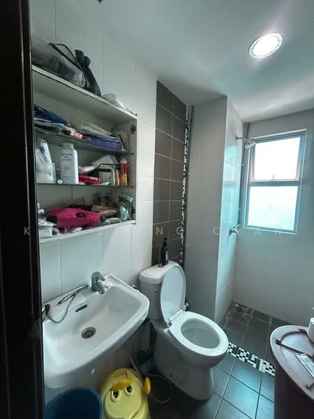 Condominium for Sale at Villa Park - Kok Leong Chan - Bathroom - PropertyGuru.com.my