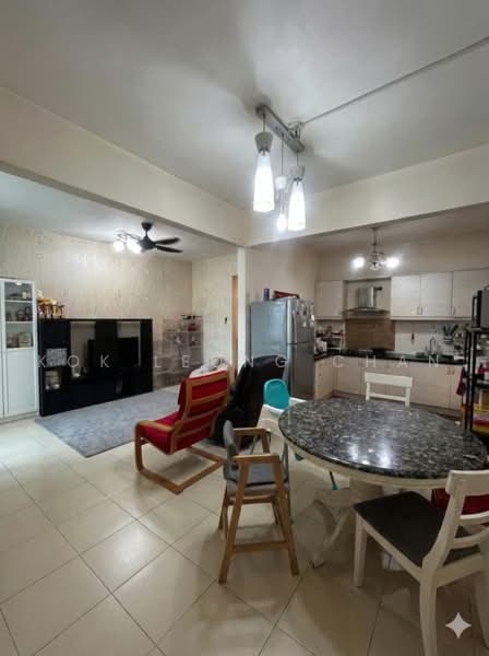 Condominium for Sale at Villa Park - Kok Leong Chan - Living Room - PropertyGuru.com.my