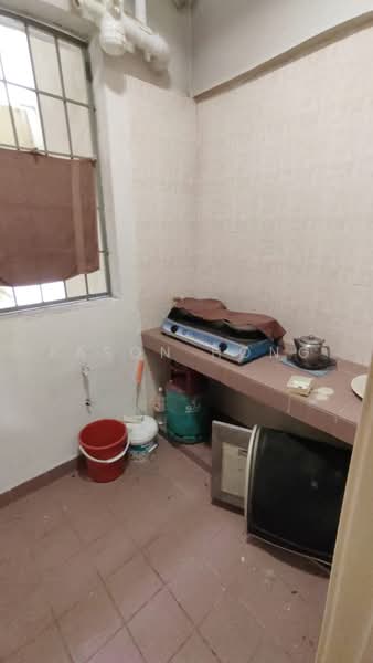Condominium for Rent at Desaria Villa - Eason Hong - Kitchen - PropertyGuru.com.my