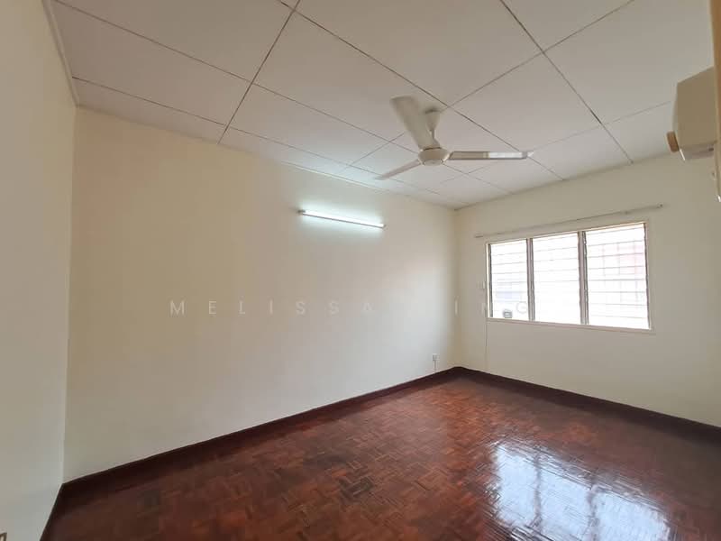 2-storey Terraced House for Rent in TAMAN PUCHONG UTAMA (Puchong) - Melissa Ting - room - PropertyGuru.com.my
