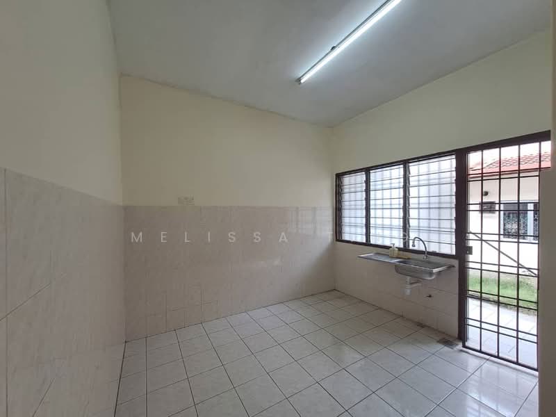 2-storey Terraced House for Rent in TAMAN PUCHONG UTAMA (Puchong) - Melissa Ting - Kitchen - PropertyGuru.com.my