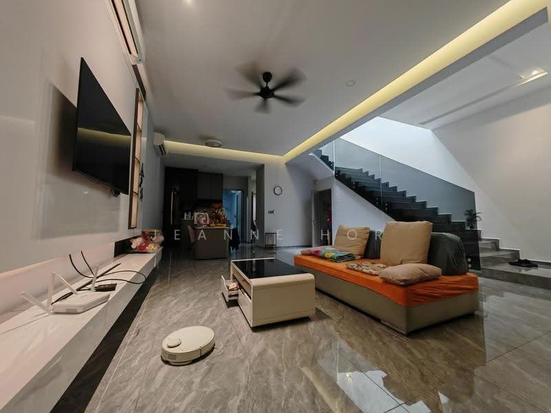 2-storey Terraced House for Rent in 16 Sierra (Puchong) - Jeanne Hor - Living Room - PropertyGuru.com.my