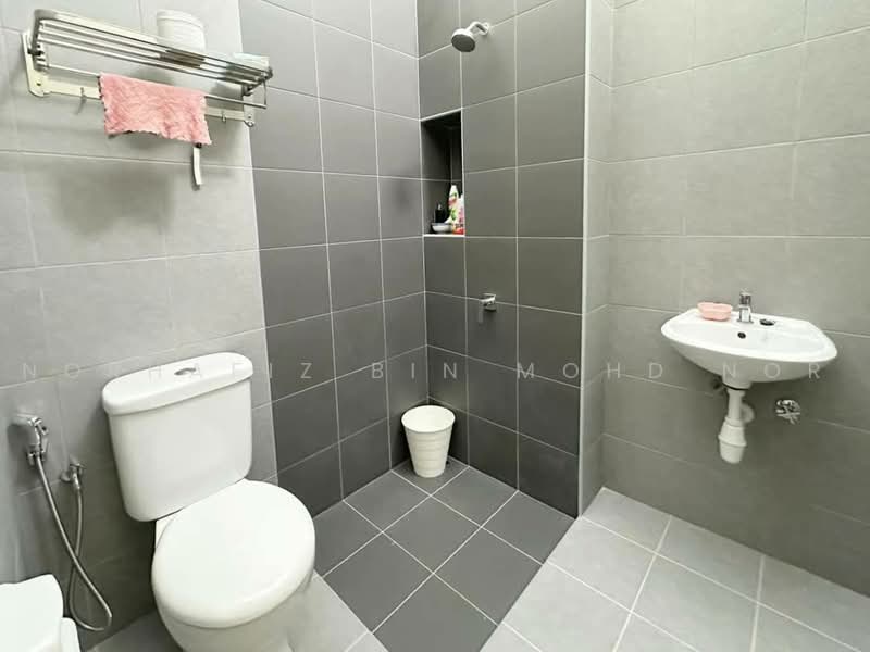 Rumah Teres 2 Tingkat untuk Dijual di Eco Forest (Semenyih) - Norhafiz Bin Mohd Nor - Bathroom - PropertyGuru.com.my