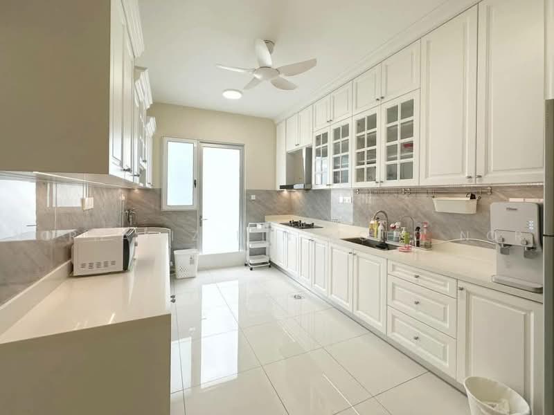 Rumah Teres 2 Tingkat untuk Dijual di Eco Forest (Semenyih) - Norhafiz Bin Mohd Nor - Kitchen - PropertyGuru.com.my