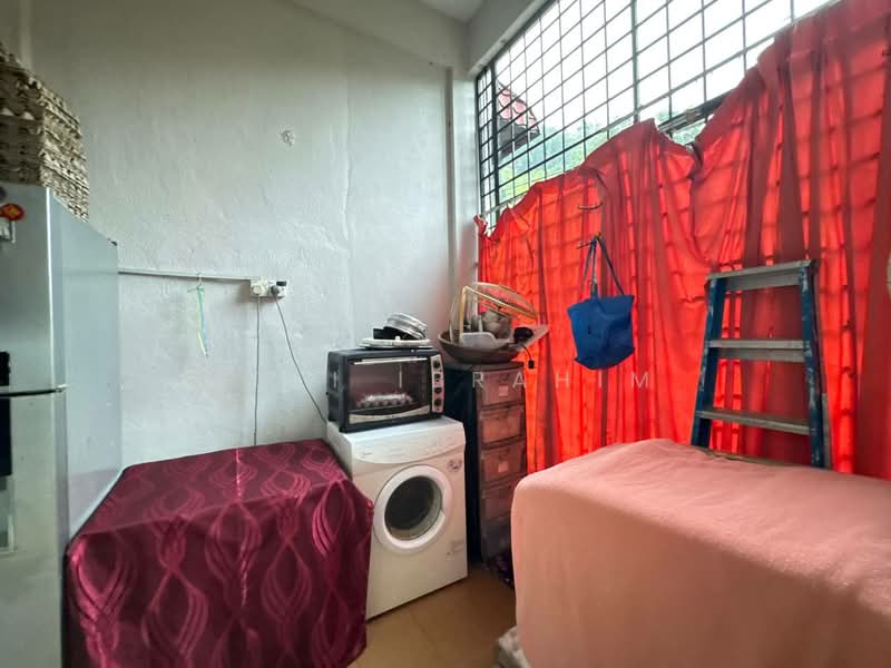 2.5-storey Terraced House for Sale in Bukit Antarabangsa (Ulu Kelang) - Azli Ibrahim - Interior - PropertyGuru.com.my