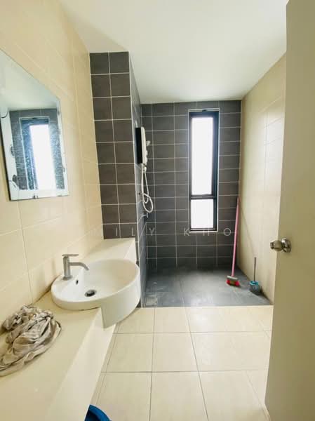 Rumah Bandar untuk Dijual di Shah Alam (Selangor) - Emily Kho - Bathroom - PropertyGuru.com.my