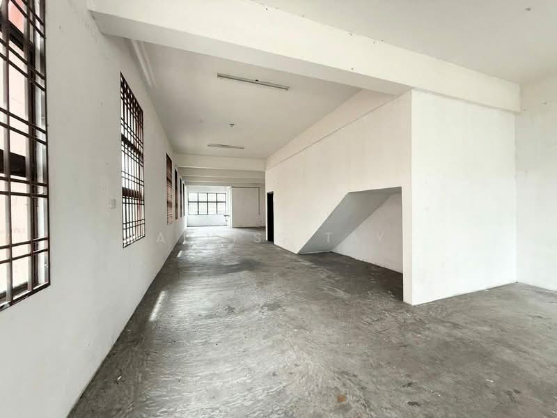Kedai untuk Disewa di Taman Desa Cemerlang (Ulu Tiram) - Alviss Tay - Interior - PropertyGuru.com.my