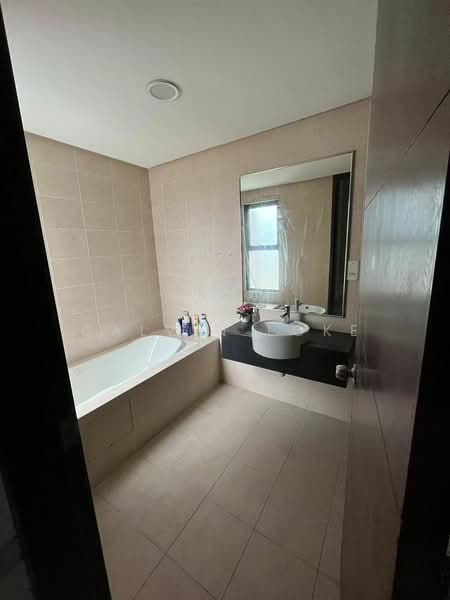 Kondominium untuk Disewa di Nautica Lake Suites - Calvin Loke - Bathroom - PropertyGuru.com.my