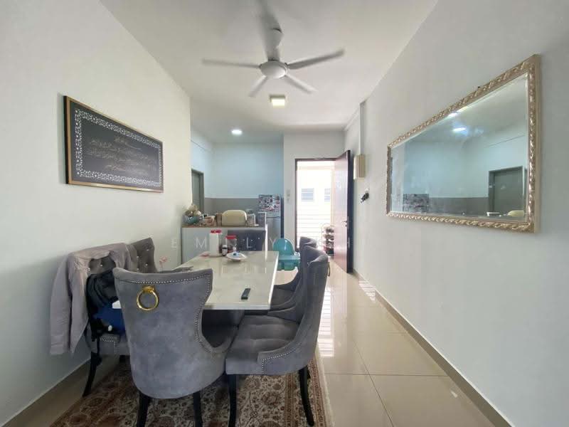 Kediaman Servis untuk Dijual di Alam Sanjung - Emily Kho - Dining Room - PropertyGuru.com.my
