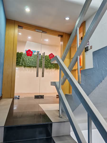 Kedai / Pejabat untuk Disewa di Jalan Klang Lama (Old Klang Road) (Kuala Lumpur) - Ong KK - Entrance - PropertyGuru.com.my