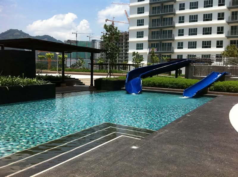 Kondominium untuk Dijual di The Golden Triangle Condominium - Simon Ooi - Pool - PropertyGuru.com.my