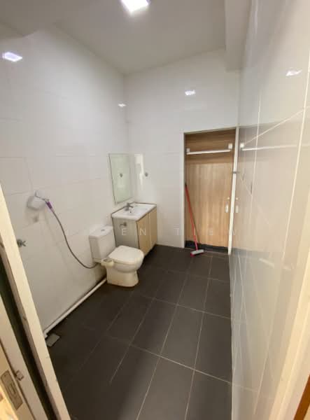 Service Residence for Rent at Halo Sunday @ Empire City - Jyden Tiew - Bathroom - PropertyGuru.com.my