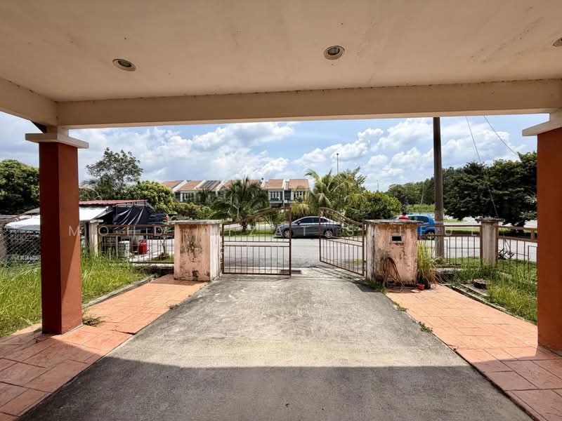 2-storey Terraced House for Sale in Taman Indah Klia (Sepang) - Mohd Aizat Saiful Bahri - Exterior - PropertyGuru.com.my