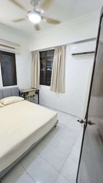Kondominium untuk Disewa di E-Park Condominium - Weng Sern - Bedroom - PropertyGuru.com.my