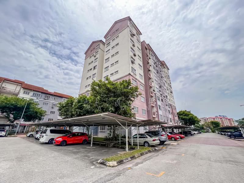 Pangsapuri untuk Dijual di Bangi Idaman Apartment - Sofea Md Saad - Exterior - PropertyGuru.com.my