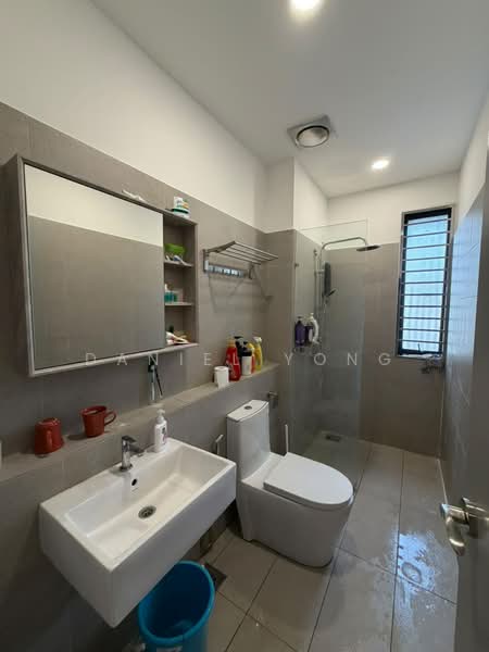 Cluster House for Sale in Bandar Jaya Putra (Johor Bahru) - Daniel Yong - Bathroom - PropertyGuru.com.my