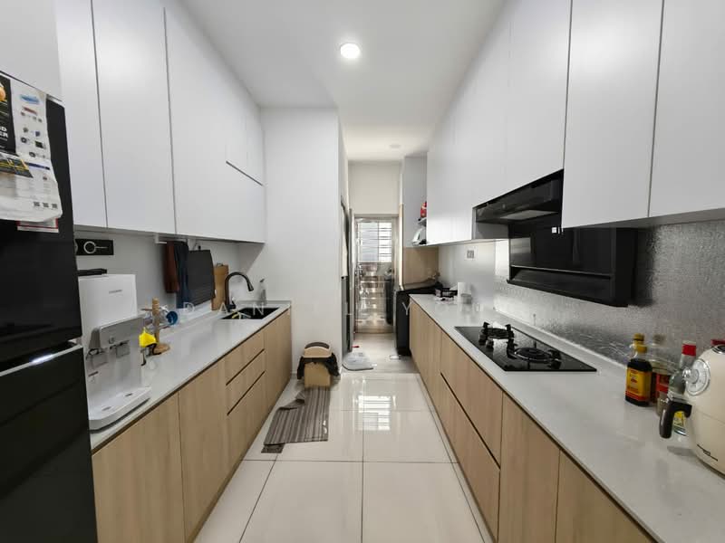 Cluster House for Sale in Bandar Jaya Putra (Johor Bahru) - Daniel Yong - Kitchen - PropertyGuru.com.my