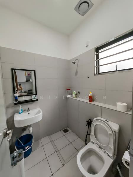 Cluster House for Sale in Bandar Jaya Putra (Johor Bahru) - Daniel Yong - Bathroom - PropertyGuru.com.my