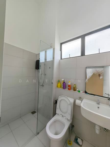 Cluster House for Sale in Bandar Jaya Putra (Johor Bahru) - Daniel Yong - Bathroom - PropertyGuru.com.my