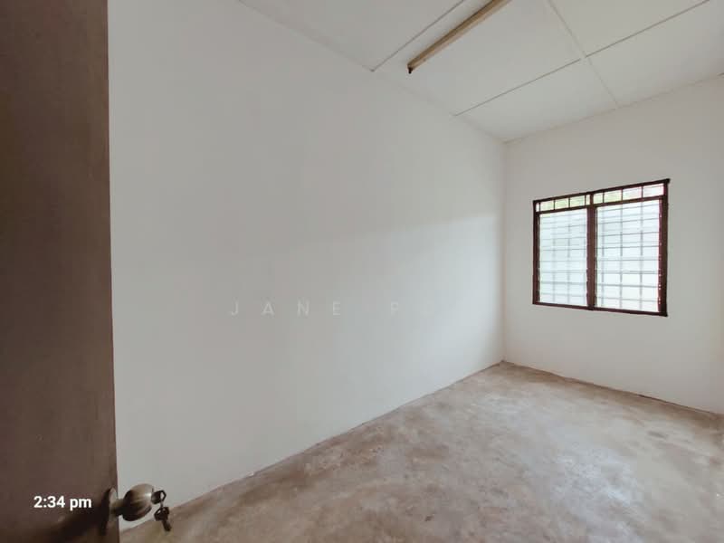 1-storey Terraced House for Sale in Bandar Universiti Seri Iskandar (Bota) - Jane Poh - Interior - PropertyGuru.com.my