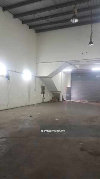Kilang untuk Disewa di Taman Perindustrian Bukit Serdang (Seri Kembangan) - Kenji Tan - Interior - PropertyGuru.com.my