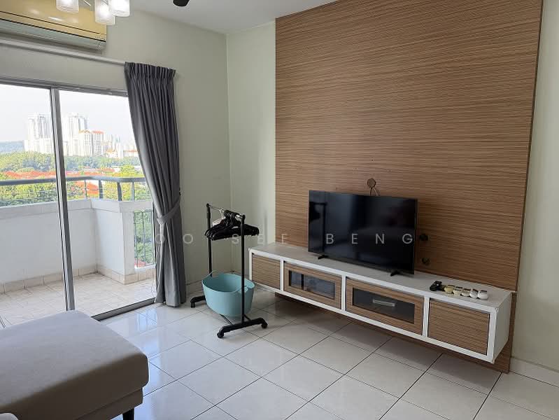 Kondominium untuk Disewa di Perdana Emerald - Soo See Beng - Living Room - PropertyGuru.com.my
