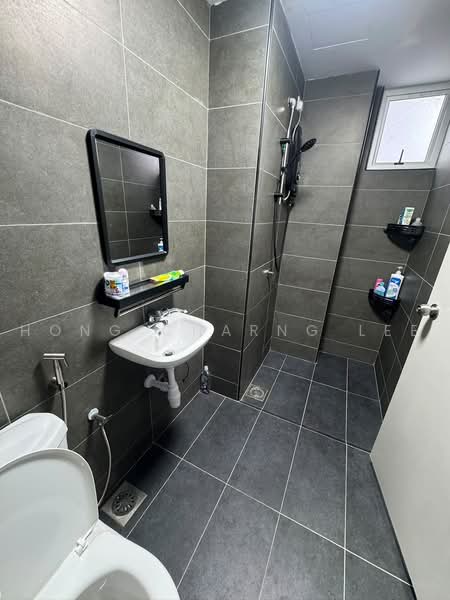 Service Residence for Rent at Midas @ Seri Alam - Hong Charng Lee - Bathroom - PropertyGuru.com.my