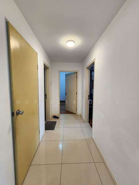 Service Residence for Sale at Renai Jelutong - Nur Alia Omar - Corridor - PropertyGuru.com.my