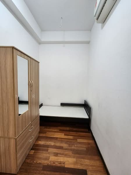 Service Residence for Sale at Renai Jelutong - Nur Alia Omar - Bedroom - PropertyGuru.com.my