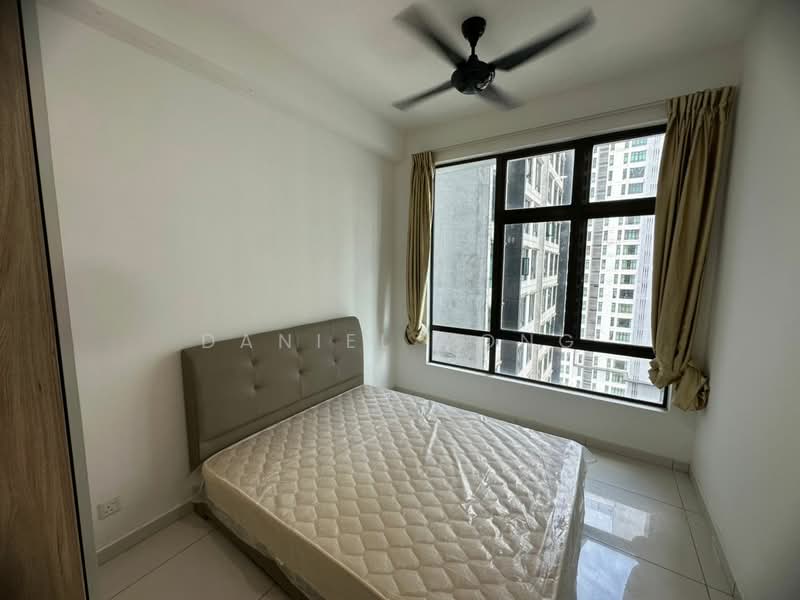 Service Residence for Sale at D'Summit Residences - Daniel Yong - Bedroom - PropertyGuru.com.my