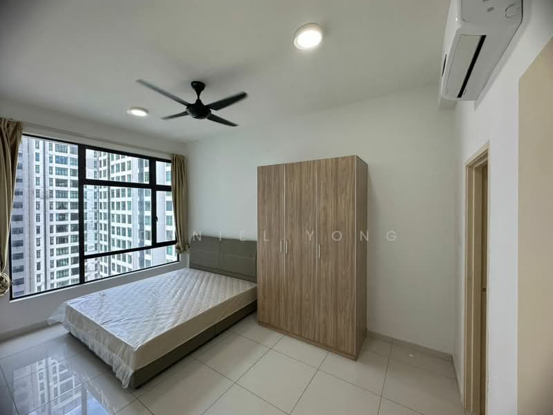 Service Residence for Sale at D'Summit Residences - Daniel Yong - Bedroom - PropertyGuru.com.my