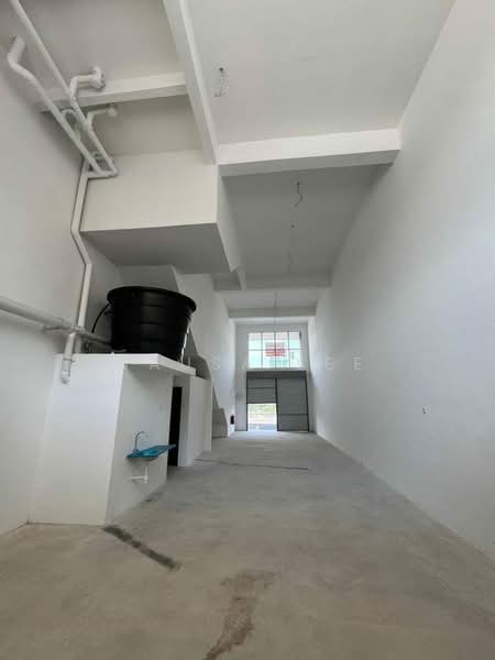 Shop for Rent in Kawasan Perindustrian Pasir Gudang (Pasir Gudang) - Sausa Lee - Interior - PropertyGuru.com.my