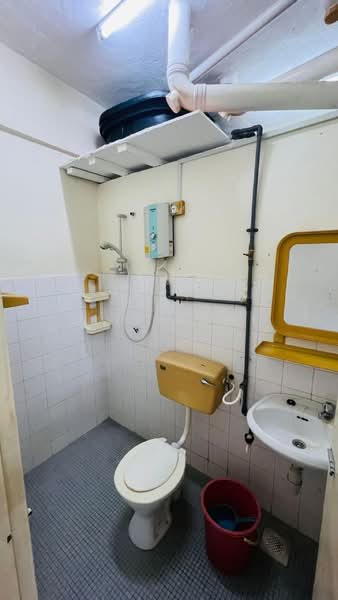 Flat for Sale at Bandar Teknologi Kajang Flat - Siti Asni - Bathroom - PropertyGuru.com.my