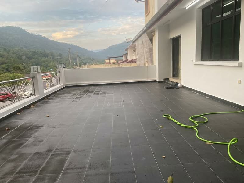 Rumah Berkembar untuk Dijual di Teluk Kumbar (Penang) - LAU . - Exterior - PropertyGuru.com.my