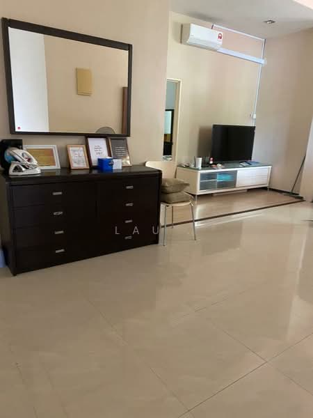 Rumah Berkembar untuk Dijual di Teluk Kumbar (Penang) - LAU . - Living Room - PropertyGuru.com.my