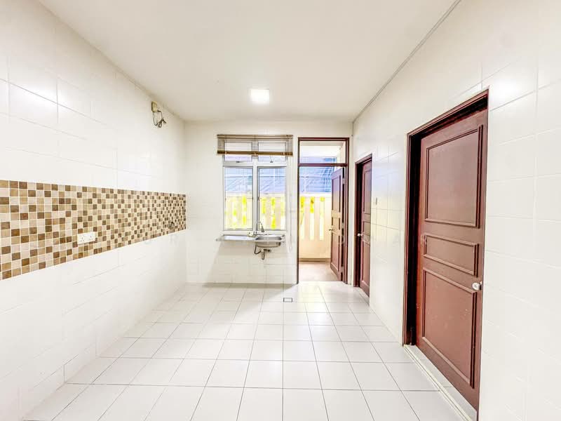 2-storey Terraced House for Sale in Putrajaya (Putrajaya) - Nur Alia Omar - Kitchen - PropertyGuru.com.my