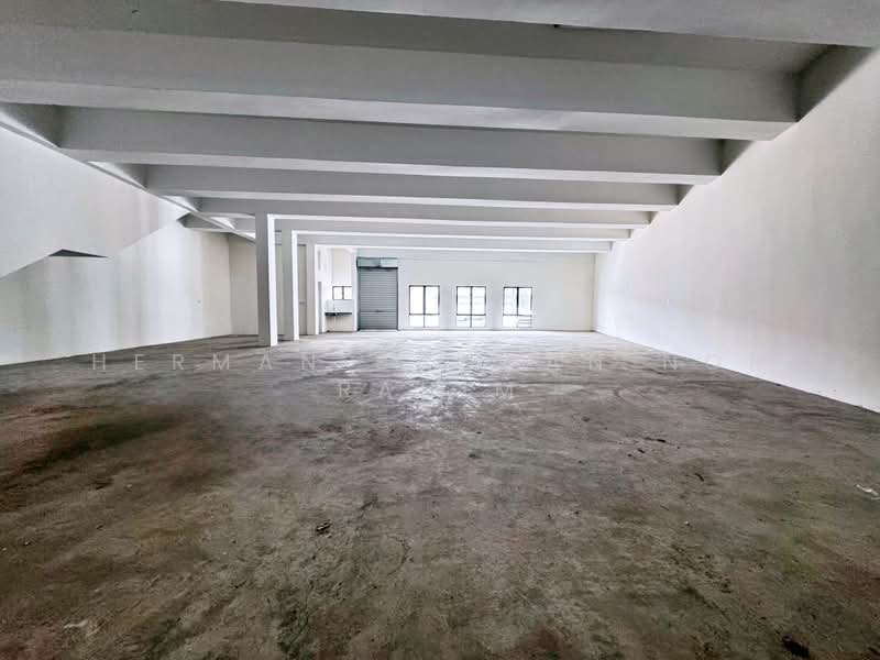 Shop / Office for Rent in Alam Damai (Cheras) - Herman Sazwan Nor Rahim - Interior - PropertyGuru.com.my