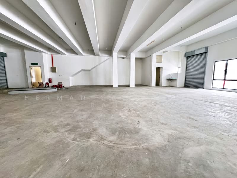 Shop / Office for Rent in Alam Damai (Cheras) - Herman Sazwan Nor Rahim - Interior - PropertyGuru.com.my