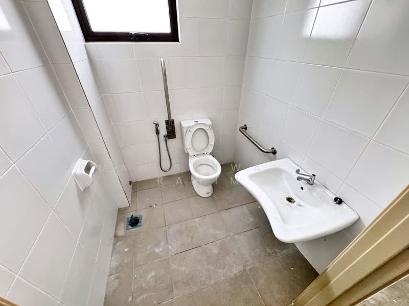Shop / Office for Rent in Alam Damai (Cheras) - Herman Sazwan Nor Rahim - Bathroom - PropertyGuru.com.my
